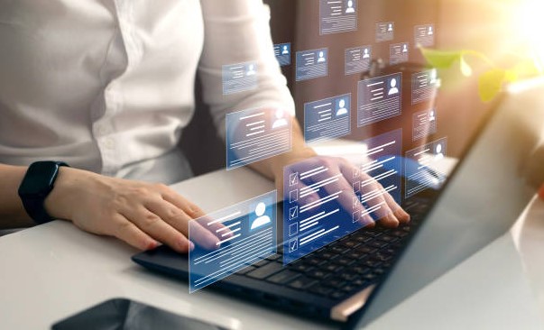  خطة تسويق الكترونى